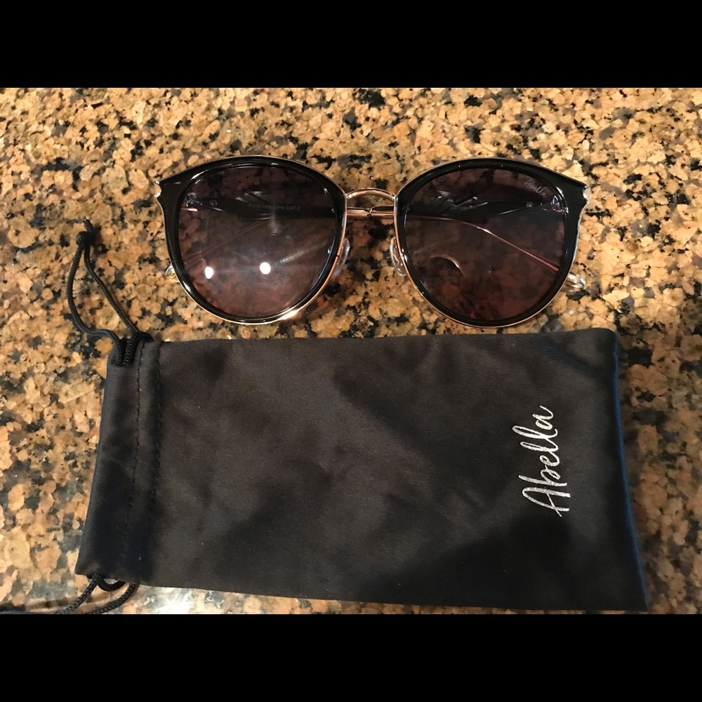 NWOT Abella sunglasses